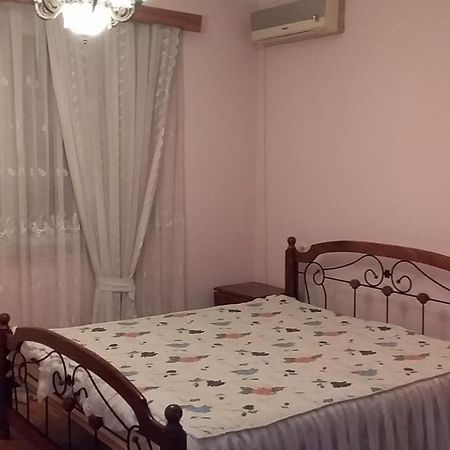 Family Apartments Baku Bagian luar foto